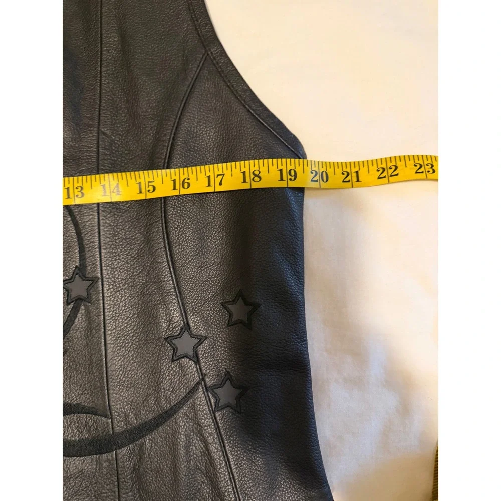 First Classics Black‎ Leather Motorcycle Vest Star Tribal Embroidery L 580 Mens